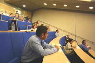 The report highlights the importance of academic courses to improve the skills available to the waste industry